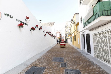 San Pedro Alcántara estrena cuatro calles peatonales en el centro
