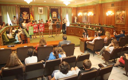 IU-Podemos reclaman a Muñoz el Centro Juvenil para Marbella