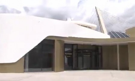 Muñoz presume de la primera biblioteca digna en 12 años como alcaldesa 
