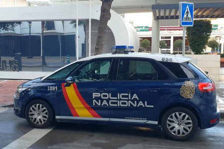 Dos detenidos en Marbella por robar relojes de alta gama en Puerto Banús
