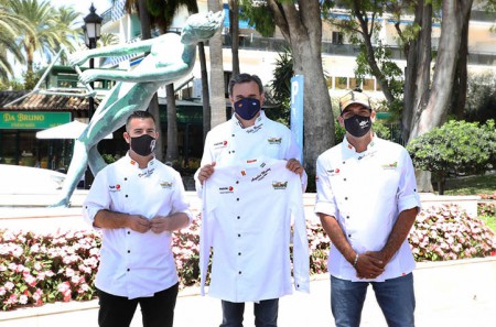 Ronqueo de atún rojo en vivo en la Alameda de Marbella