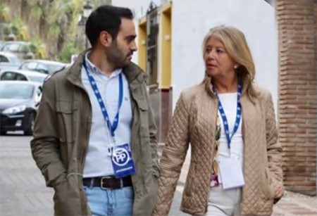 Muñoz contrata en plena crisis a otros dos directores generales y ya son trece