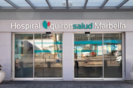 Donación de Quirónsalud Marbella para animales afectados en Sierra Bermeja 