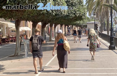 Marbella baja de 500 casos activos de covid, pero la incidencia se mantiene