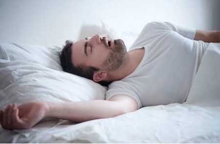 Quirónsalud Marbella recibe un premio por un trabajo sobre la apnea del sueño