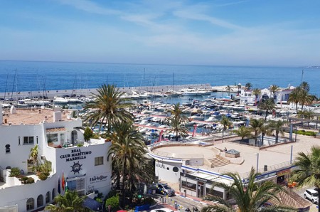Marbella crea un plan de emergencia ante posibles vertidos en el litoral