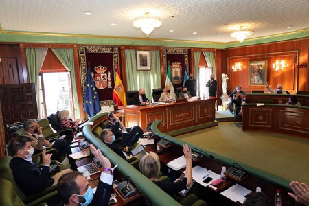 Muñoz convoca un pleno extraordinario cuatro días después del ordinario