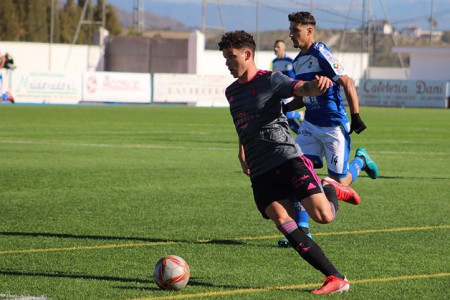 El Marbella FC pierde a Agustín Ferro por una lesión de ligamentos