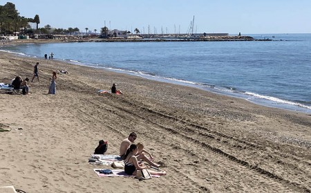 El Gobierno aporta 300.000 m3 de arena a las playas de la provincia de Málaga