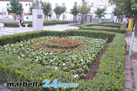 Muñoz ultima un contrato millonario en flores mientras insiste en tener un vivero