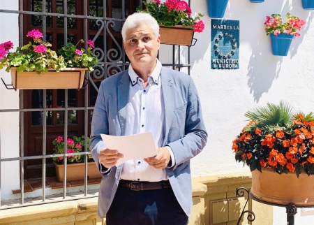 El PSOE pide más árboles en Marbella para ampliar las zonas de sombra
