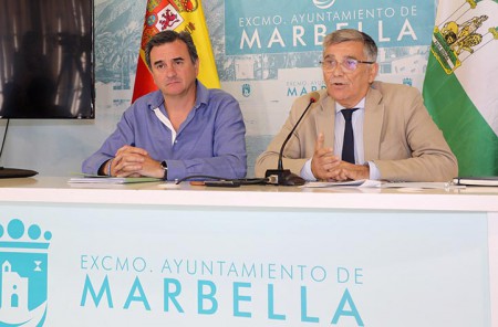 El gobierno de Marbella echa balones fuera en la trama de la familia de Muñoz