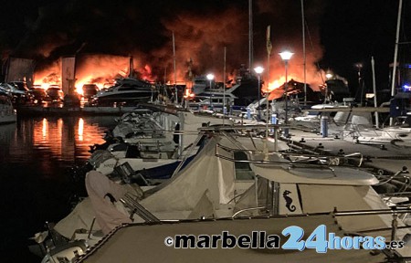 La alcaldesa señala un "chispazo" como origen del incendio en La Bajadilla