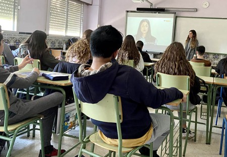 Quirónsalud Marbella enseña hábitos de vida saludables a 600 jóvenes