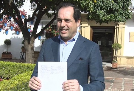 PMP denuncia que Benahavís cobra el IBI a viviendas de Marbella