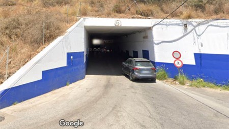 Fallece atropellada por un camión una joven que iba en patinete en Marbella