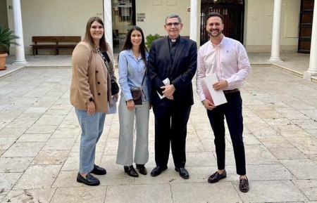 Entregada la documentación para crear una nueva cofradía en Marbella