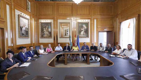 La alcaldesa elimina el área de Vivienda del nuevo gobierno de Marbella