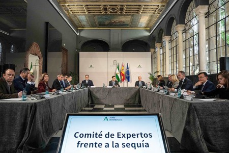 Moreno anuncia otra ampliación de la desaladora de Marbella hasta 20hm3