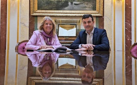 Muñoz exige al Gobierno las inversiones que no pide a la Junta para Marbella