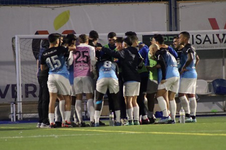 El Atlético Marbella Paraíso cae en los penaltis en Vera tras igualar la eliminatoria