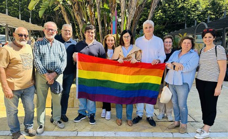 PSOE y Juventudes conmemoran en Marbella el día contra la LGTBI-fobia