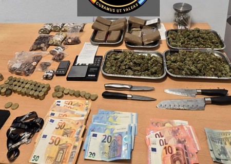 La Policía Local desmantela dos locales que vendían droga en Marbella