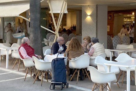 Marbella registra la menor subida del paro en noviembre en 20 años