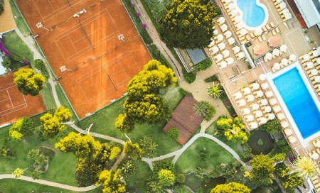 Reabre el hotel Don Carlos de Marbella con un Rafa Nadal Tennis Center