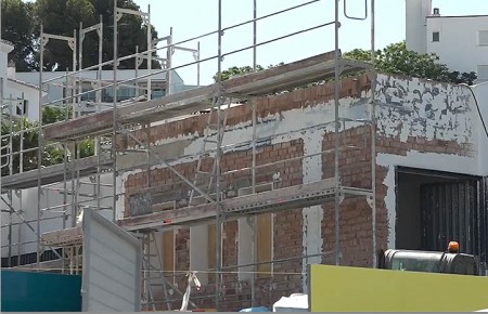 El consultorio de Nueva Andalucia, otro regalo a la Junta prometido en 2022