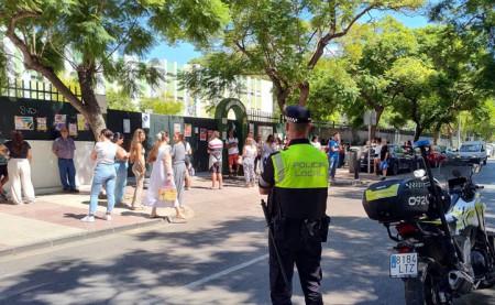 Arranca el curso escolar en Marbella con dudas en el colegio Santa Teresa