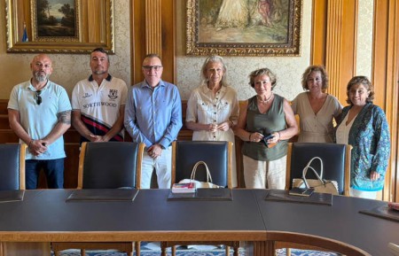 Piden ayuda al Ayuntamiento contra el ERE en el Hotel Senator de Marbella