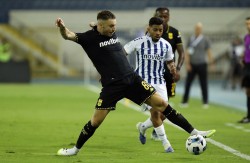 Loren, máximo goleador extranjero en Liga en la historia del Aris FC